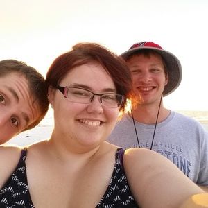 Meet your Posher, Cierra